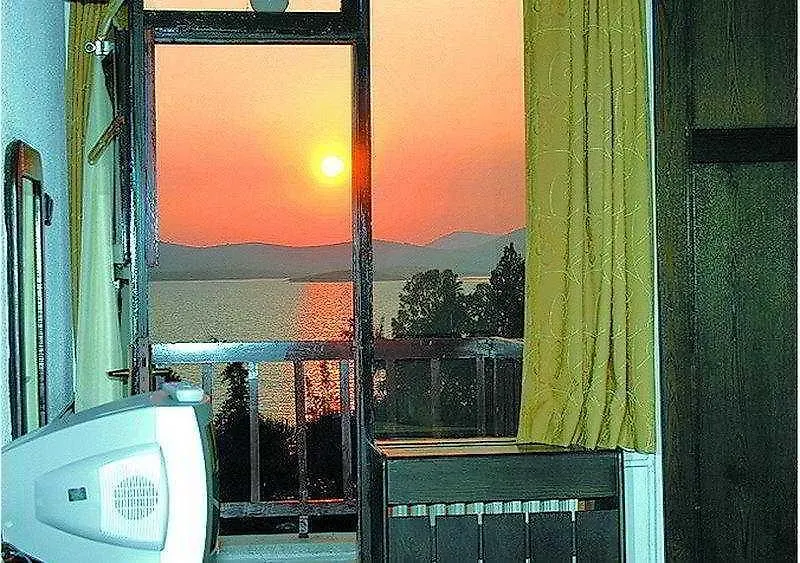 Mavi Holiday Village Gulluk Hotel
